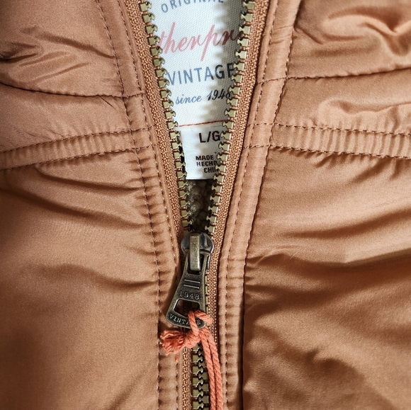 NWT Weatherproof Brown Quilted Vest with High Collar - Picture 8 of 8